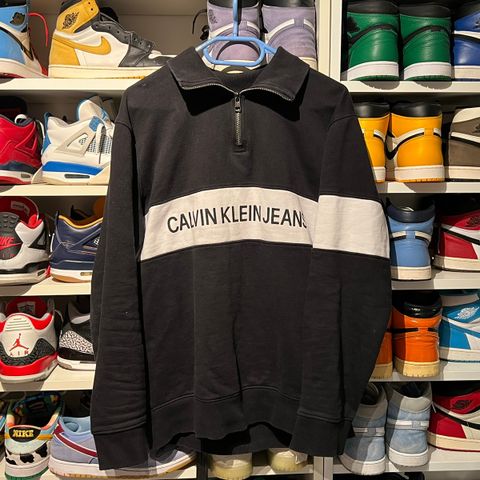 Calvin Klein genser (L)