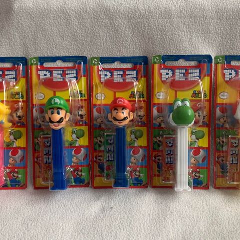Super Mario (ulike) PEZ Dispensere