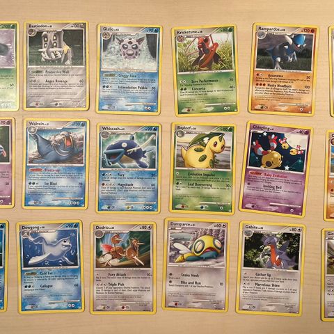 Pokemon - Mysterious Treasures - ca. 67% ferdig - Selges samlet