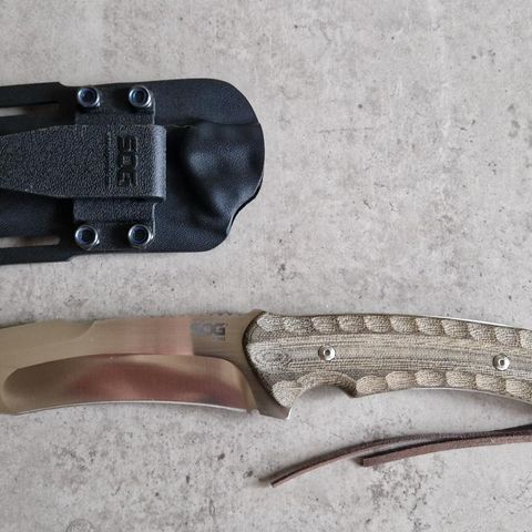 SOG Kiku fixed blade large satin kniv