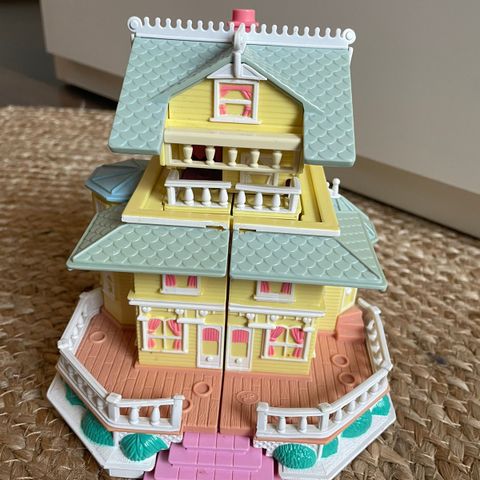 Vintage Bluebird Polly pocket 1995 pop up clubhouse