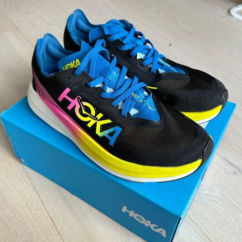 Hoka rocket x2