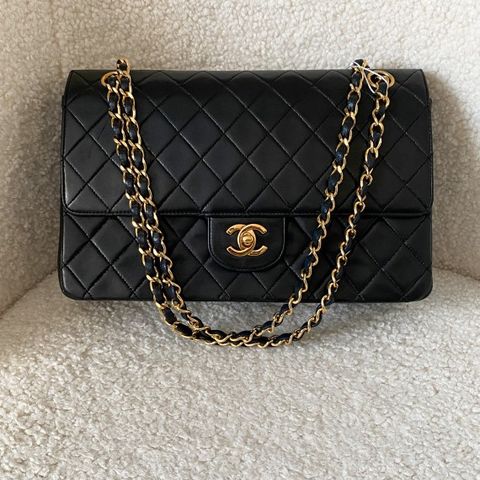 Chanel Classic Flap Bag Jumbo i sort/gull