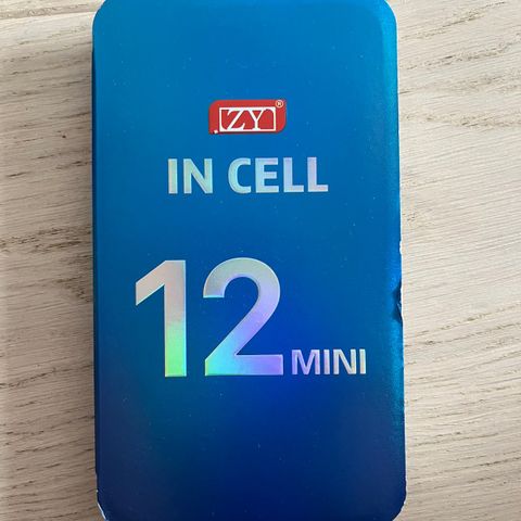 iPhone 12 mini in cell skjerm