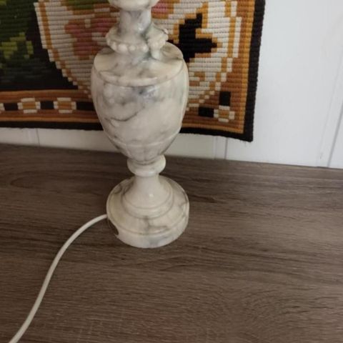 Vintage Håndlagde marmor bordlampe 1960 alabaster  lampe  Italy marmor