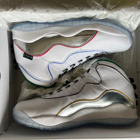 Air Jordan 10 Retro Wings (pride-special sneakers)