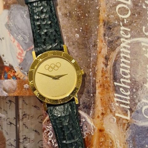 OL klokke med grønn skinnreim - Swiss made by Time Geneve
