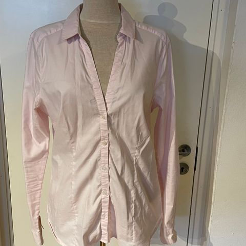 Lys rosa bluse / skjorte fra HM str 44