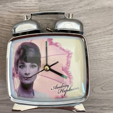 Gammeldags ringeklokke Audrey Hepburn