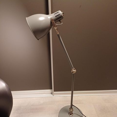 Ikea  Aröd Lampe