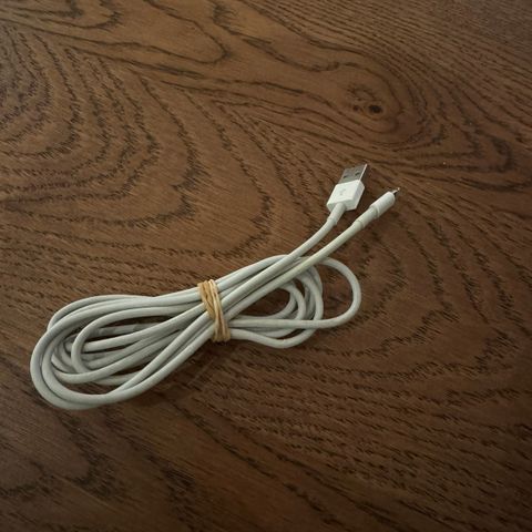 iPhone USB-ladekabel (2 meter)