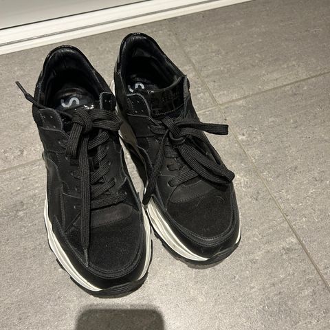 Stockholm Sneakers str 37