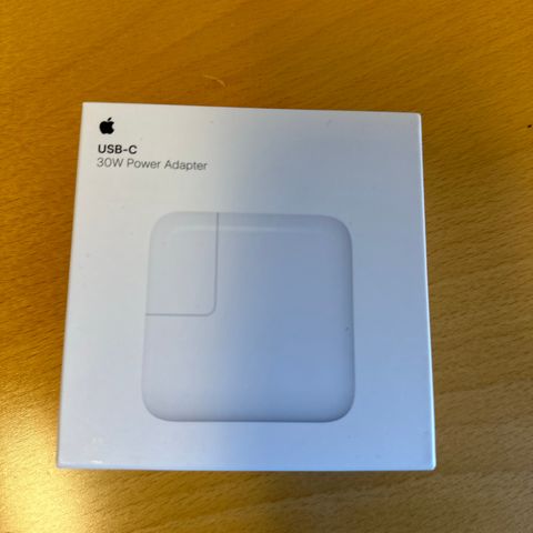 USB-C strømadapter fra Apple