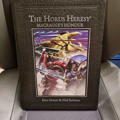 Horus Heresy - Macragge's Honour Special Edition