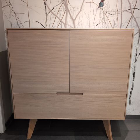 New mood highboard/skjenk fra Bolia