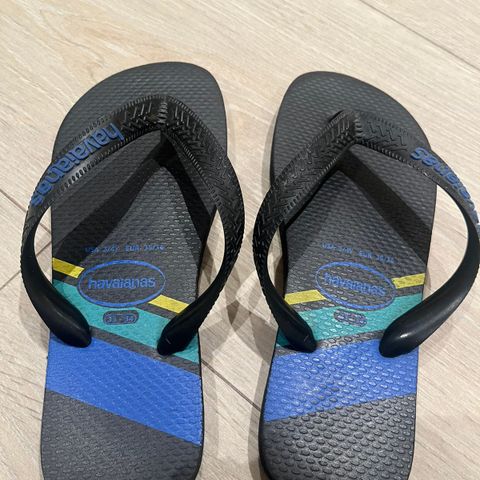 Havaianas sandaler svart str 33-34