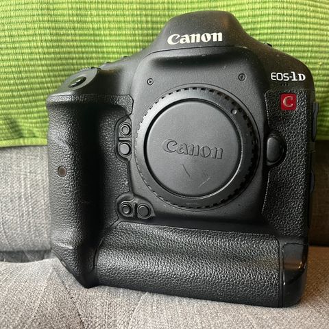 Canon EOS 1D C