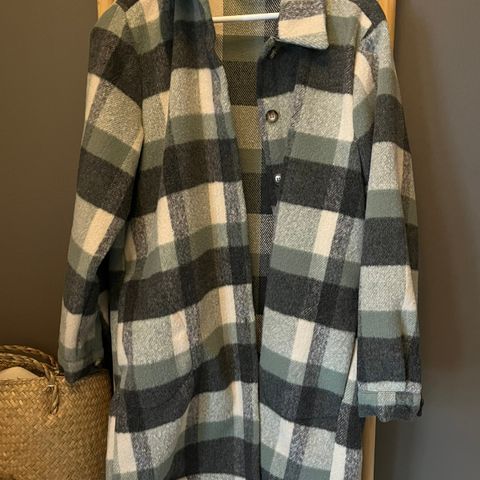 Lang jakke / skjorte / kåpe fra Fransa