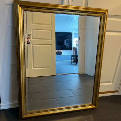 Stort speil - Ikea Levanger (gull)