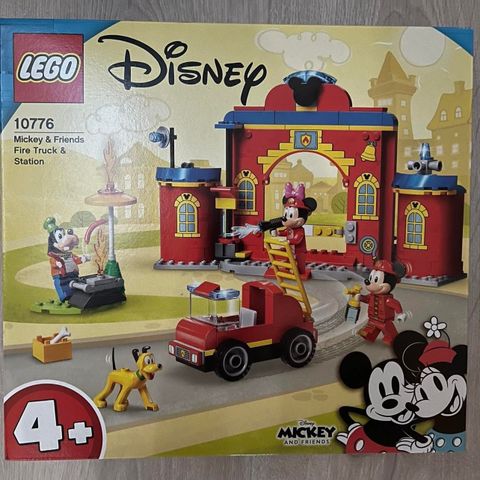 Lego Disney 10776 "Mickey & Friends Fire Truck & Station"