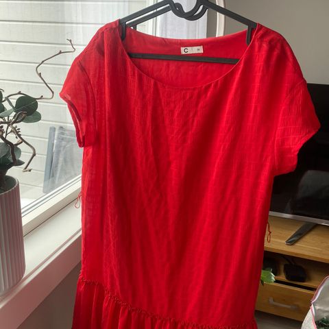 Rød kjole fra Cubus