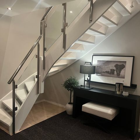 Gelender til trapp - Moderne i stål & glass