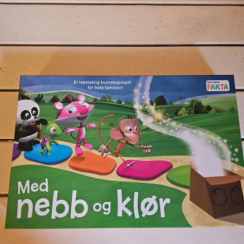 Med nebb og klør spill