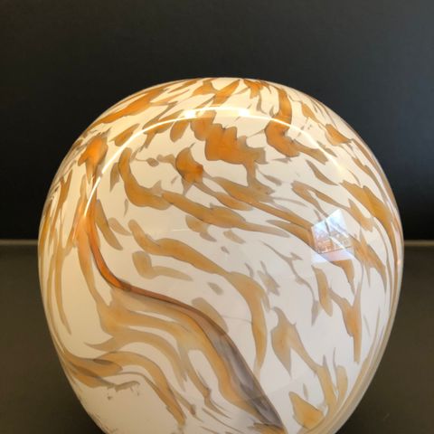 Flott  Benny Motzfeldt vase. Usignert.