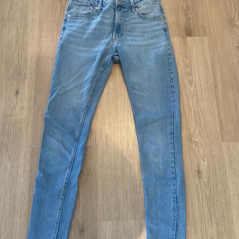 Bershka herre jeans str. 36