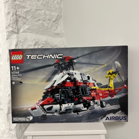 lego technic 42145 Airbus H175 Rescue Helicopter
