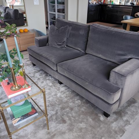 Sofa fra Englesson i grå fløyel - 200 cm