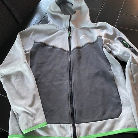 Nike Techfleece jakke og bukse