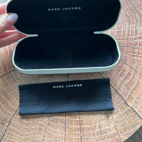 Marc Jacobs solbriller etui helt ny til salgs