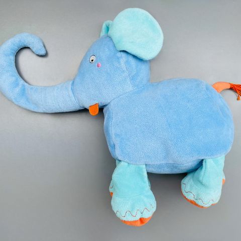 Blå elefant bamse kosedyr leke til barn