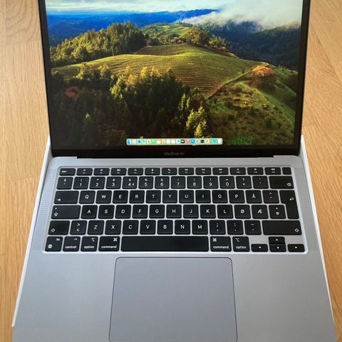 MacBook Air A2337, stellargrå