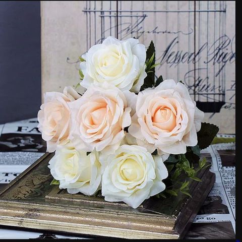Kunstige blomster - stilk rose og bouquet