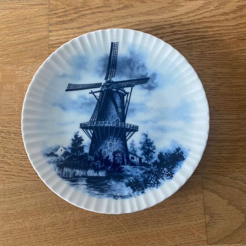 Delft håndmalt tallerken/veggplatte
