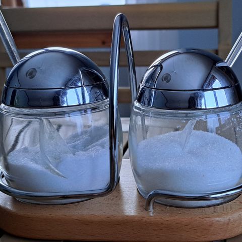 Beholdere for salt/sukker