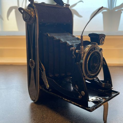 Agfa belgkamera «Billy» med veske - selges kr 150,-