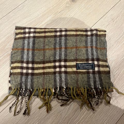 Burberry skjerf Vintage (100% Lambswool)