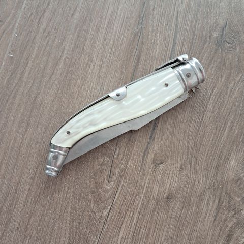 Spesiell eldre lommekniv, perlemor