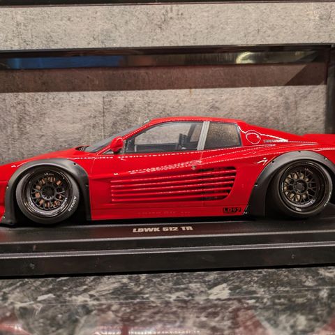 2021 modell-Ferrari 512 TR LBWK Liberty Walk - Rosso Corsa-GT-Spirit-1:18