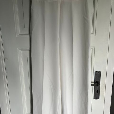 hvit dressbukse fra Zara