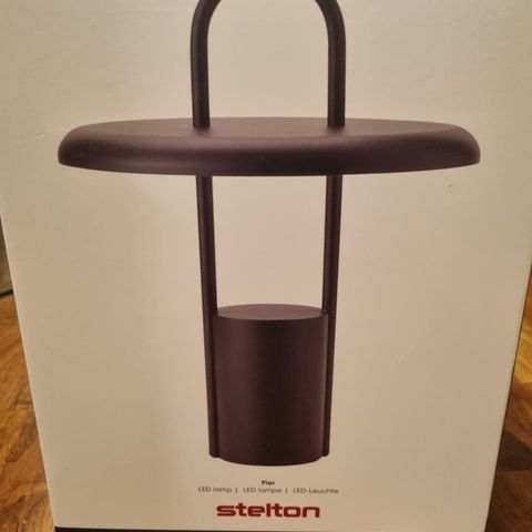 Bordlampe LED Stelton Pier bærbar