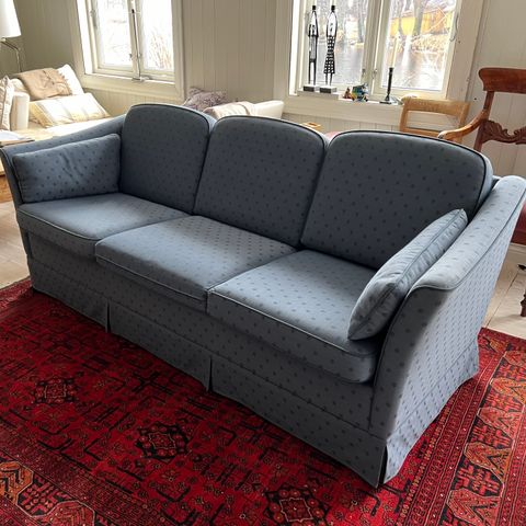 Tre-seter sofa ca 210 cm - lite brukt