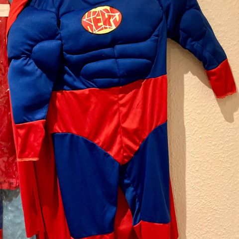 Helt Ny Super Hero kostyme i Str 92-104