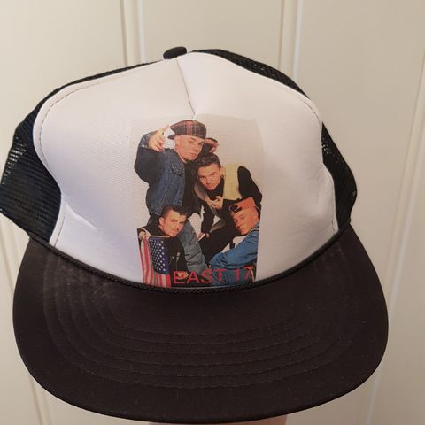 East 17 caps