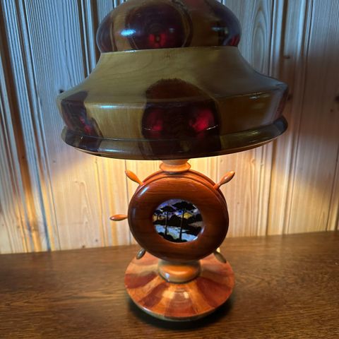 Sjelden lampe  i Araucaria araucana - Monkey Puzzel Vintage 50-tallet
