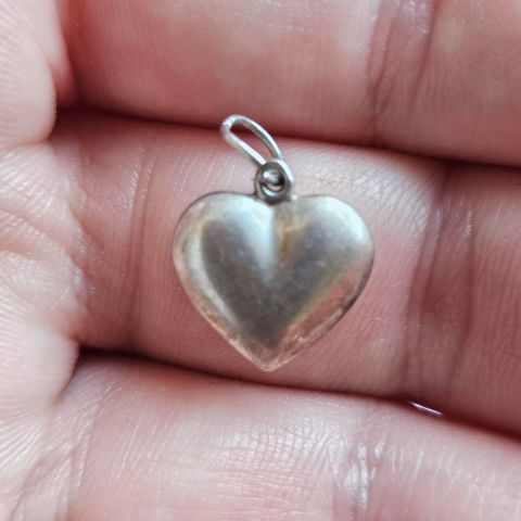 Nydelig hjerte charms / anheng i sølv