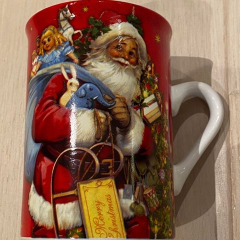 Krus med julemotiv (nisse)